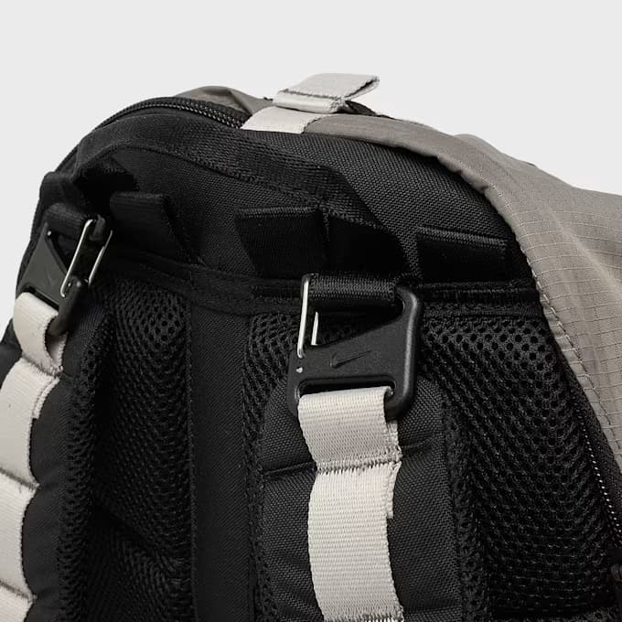 ACG "Daymax" Backpack (25L) 13