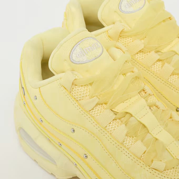 Wmns Air Max 95 "Soft Yellow" Slim 14