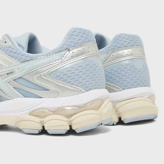 Wmns Gel-Cumulus 16 13