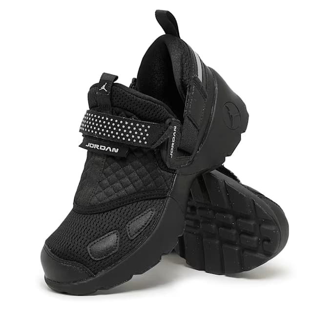 Wmns Trunner LX 16