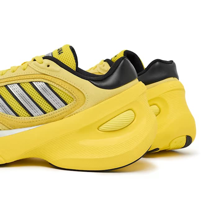 Wmns Adizero Goukana 13