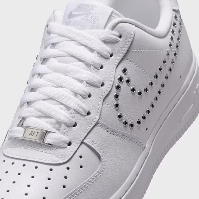 Wmns Air Force 1 '07 Lv8 "Rivet Swoosh" 16