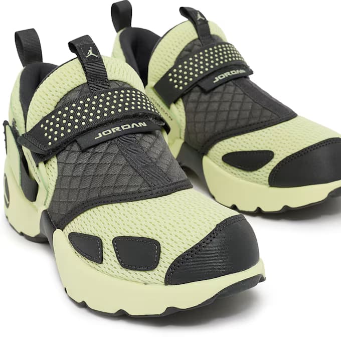 Wmns Trunner LX luminous 13