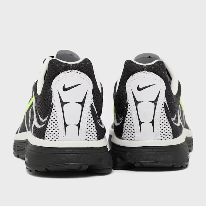 Zoom Streak 3 13