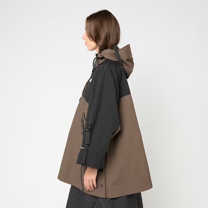 W Dryvent Hardshell Cape Coat - AP 11