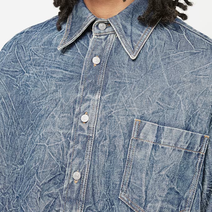 Long-Sleeved denim Shirt 11