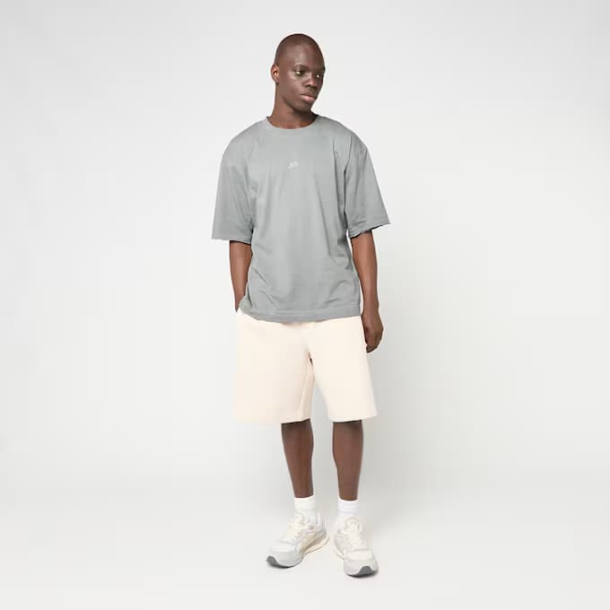 Latitude Veil Tee 8