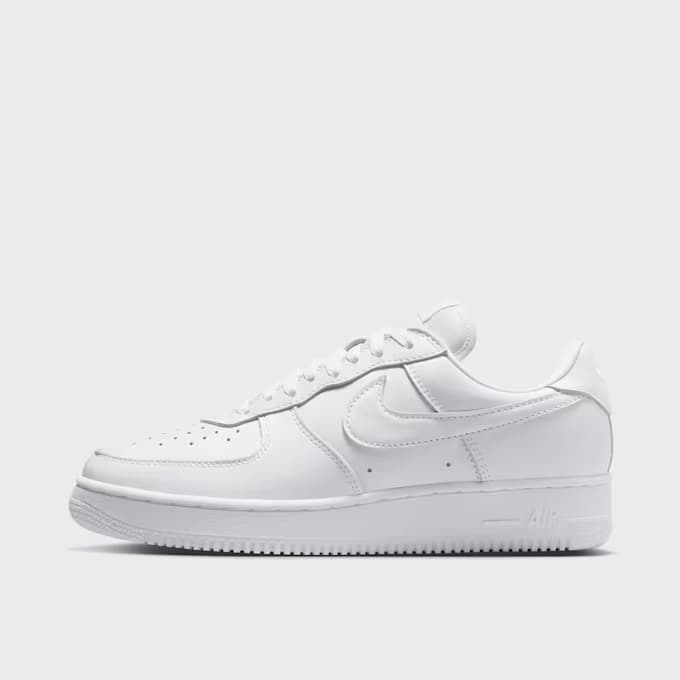 Wmns Air Force 1 "Triple White" (2001 Shape) 10