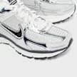 Wmns Zoom Vomero 5 "Metallic Silver" 7