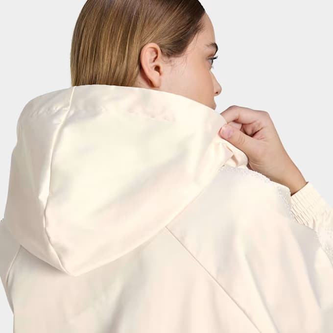 Pearl Hoodie 11