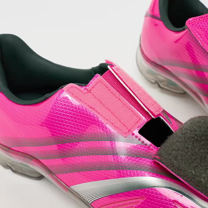 F50 Adiframe 14