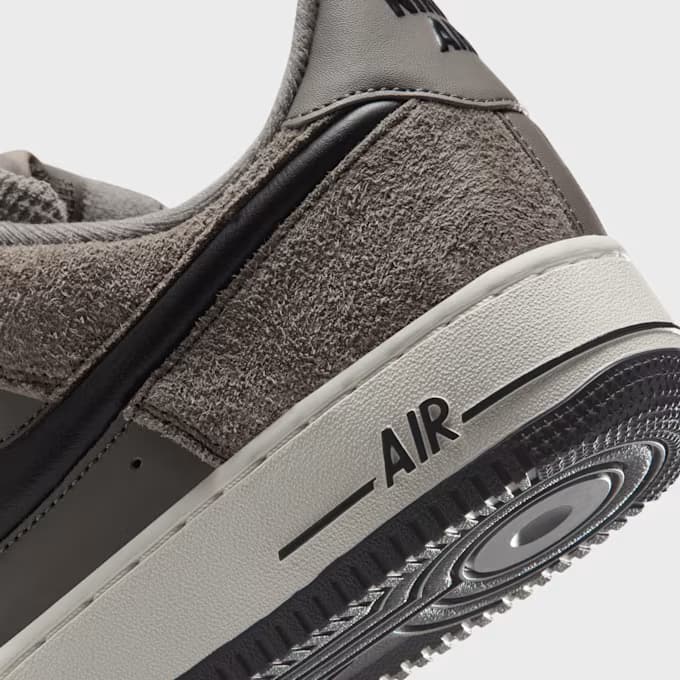 Air Force 1´07 LV8 18