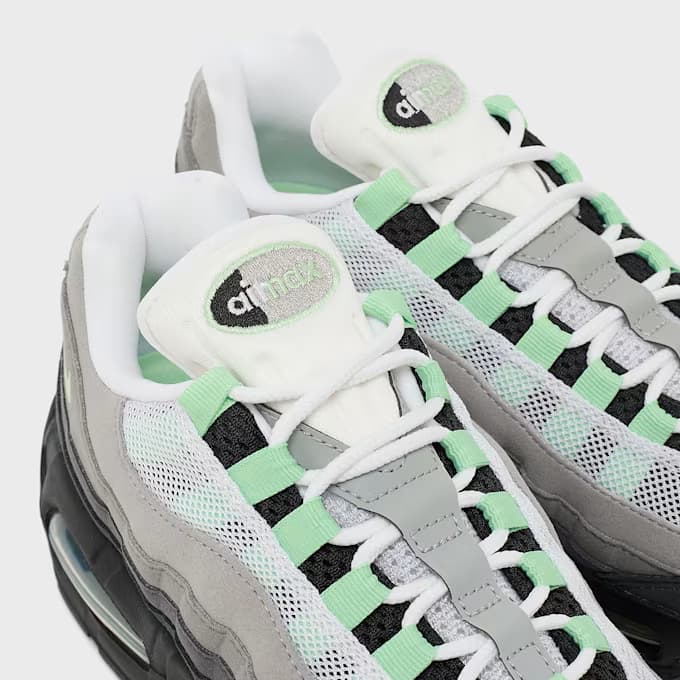Wmns Air Max 95 OG Big Bubble "Fresh Mint" 14