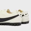 Wmns Moon Racer "Soft Pearl and Black" 6