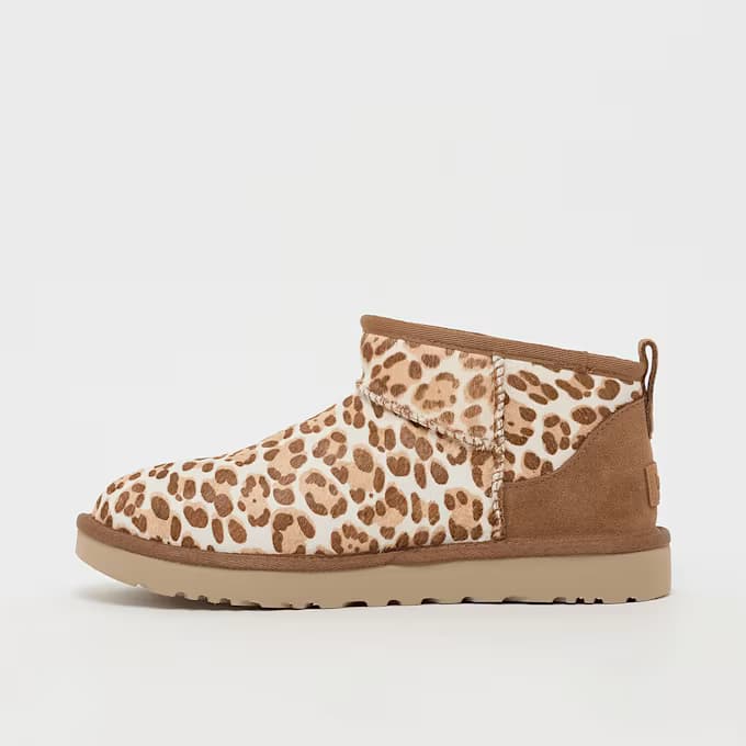 Wmns Classic Ultra Mini Plains 11