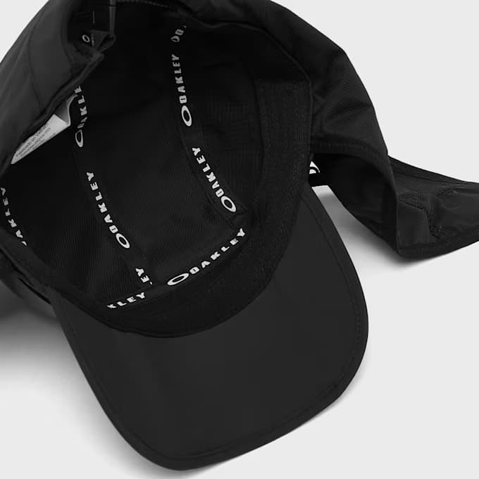 Latitude Flex Field Cap by Oakley