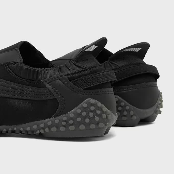 Wmns Mostro Move Venus 13