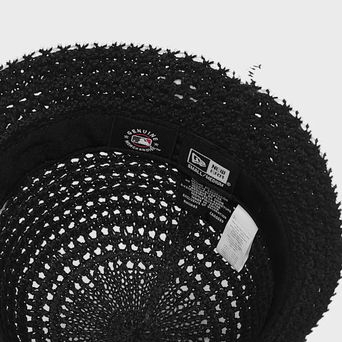Female Knitted Bucket 9