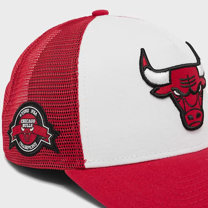 NBA Side Patch Trucker Chicago Bulls 9