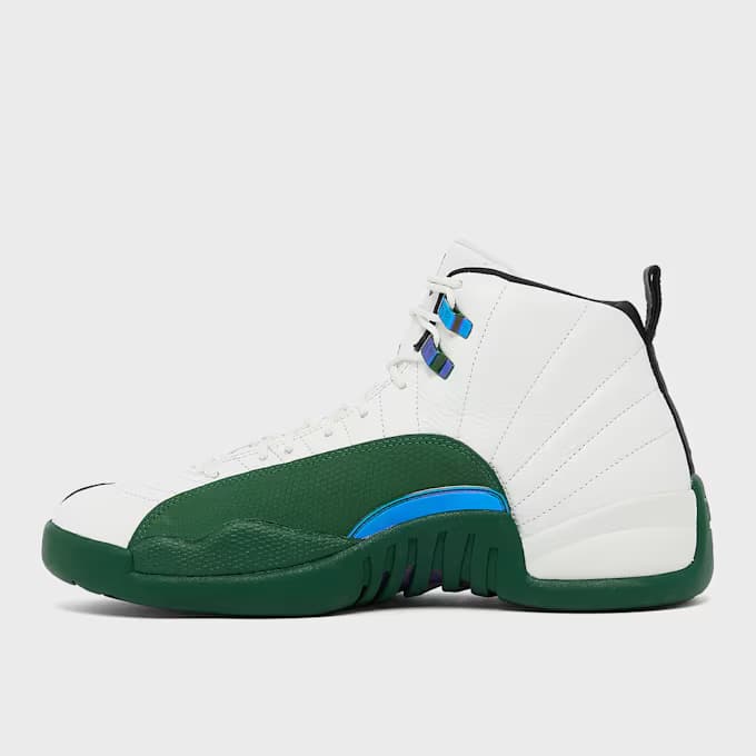 Air Jordan 12 Retro "Bucks" 11