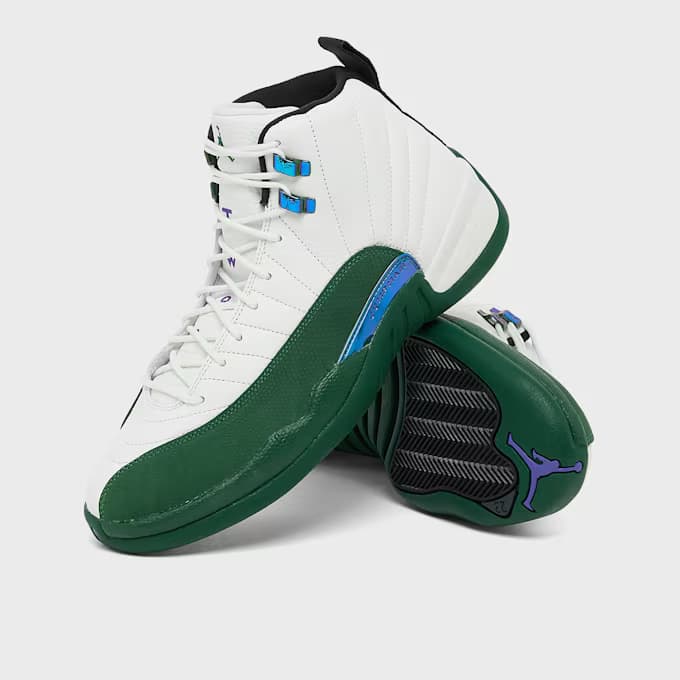 Air Jordan 12 Retro "Bucks" 15