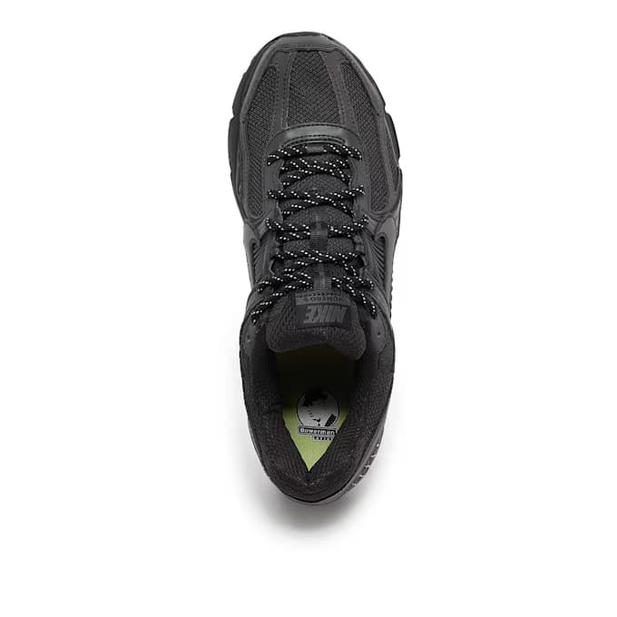 Zoom Vomero 5 SE by Nike