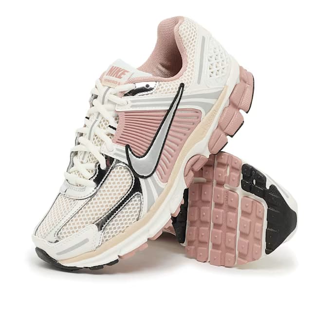 Wmns Zoom Vomero 5 "Particle Pink" 17