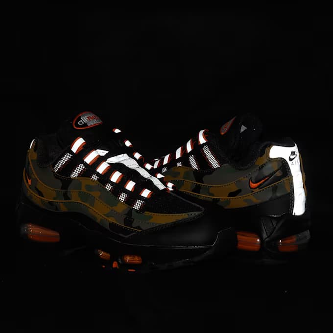 Wmns Air Max 95 OG "Orange Camo" by Nike