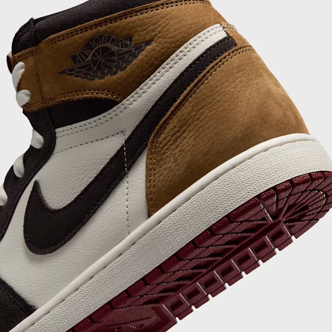 Air Jordan 1 Retro High OG "Love The Game" 18